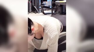헬스장 플랭크녀 슴골 ㄷㅊ