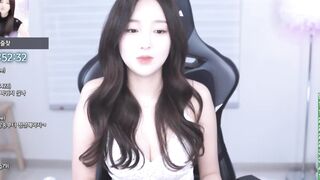 외질혜 가슴모으기