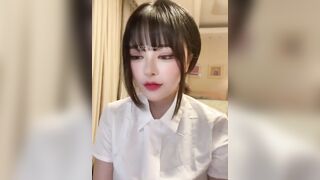 시험 망쳤다고 투정부리는 밍이