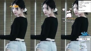네린_25.09.03 핫팬츠 엉밑팬티 리액션