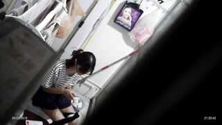 【衝撃のプレゼント企画】悪徳大家シリーズ全5話完全版❤️本物の大家さんが美人入居者の入浴、着替え ipcam 1 (1) 2