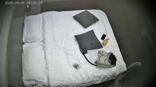 校园清纯女神腰肢柔软叫声动听被掰一字马操喷水 ipcam (7)