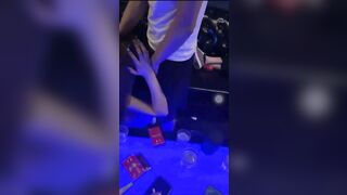 【マスターコレクション】バーKTVの卑猥な動画❤️ お姫様を探している金持ちの男性、男性モデルを探している金持ちの女性、歌ったりファックした ipcam (93)