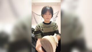 【足拍】私人定制可爱妹子 舔脚 自慰大尺度近距离特写45V[某房原版] china 1 (9)