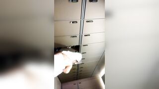 第53話～中国のとあるクラブ～美女が着替えてお風呂に入る～画面が映り込んでBが確実に見えてしまう ipcam (5)