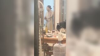 重磅【空姐】窗外偷拍多位空姐宿舍日常洗澡换衣服82V ipcam 3 (2)
