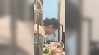 重磅【空姐】窗外偷拍多位空姐宿舍日常洗澡换衣服82V ipcam 3 (3)
