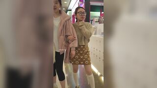 喜欢豹纹的小姐姐..豹纹发圈搭配豹纹骚窄内逛街 ipcam 2