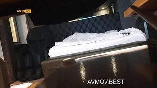 젊은 남자 만나는 유부녀 불륜