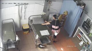 黑客破解乡镇医院妇产科❤️摄像头监控最佳角度高清偷拍阴蒂可见 最美年轻孕妇完结篇❤️眼镜男医生的抠穴圣手 ipcam