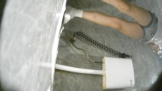 【高画質トイレ写真】有料集合写真が新たに流出：18人の美女を不意打ちで撮影した前景・背景画像 ipcam (1)