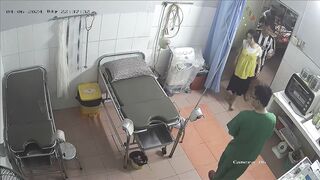 [病院カメラ] 産婦人科正面アングルHD❤️最も美しい若い妊婦、クリトリスがはっきりと見えます ipcam 2 (10)