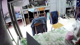 【カメラ】大学生が寮で同級生を裏切り、プライバシーを盗撮するカメラを設置 (10) ipcam 2