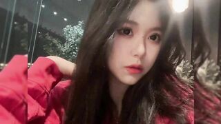 잘 넣으라고 보댕이 활짝 벌려주는 여친 korean porn