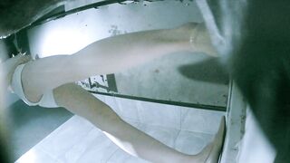 オンライン初公開：【酒場トイレ盗撮シリーズ】黒ストッキングとハイヒール美女だらけ（パート8）28V ipcam 08 1 (6)