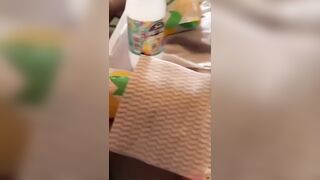 クズ彼氏が巨乳の彼女の浮気を知って復讐として運転手を雇いました❤️ 胸遊び、足コキ、中出しの無防備なセックスのフルパッケージ china (1)
