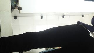 古老的资源，应求整合了无水印版本+某房版本合集，留给需要的人。就不多截图了，懂得人都懂 toilet 3 07