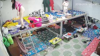 最新ハック流出：ウェブカメラ盗撮映像 ❤️ 多角度からの覗き見 — 寮で着替えるクラブホステスたちを隠し撮り（美女たちの競演） ipcam 1 13