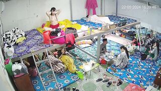 最新ハック流出：ウェブカメラ盗撮映像 ❤️ 多角度からの覗き見 — 寮で着替えるクラブホステスたちを隠し撮り（美女たちの競演） ipcam 1 16