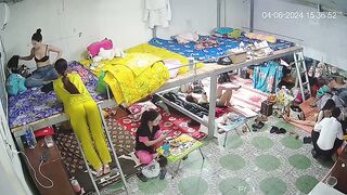 最新ハック流出：ウェブカメラ盗撮映像 ❤️ 多角度からの覗き見 — 寮で着替えるクラブホステスたちを隠し撮り（美女たちの競演） ipcam 2 11