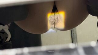 【トイレ盗撮】強引な撮影と照明 — スマホの鮮明なピントがマンコとアナルを丸出しに toilet 1 08