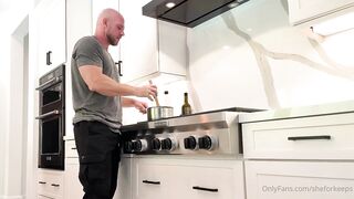 Ryan Reid Fucks Johnny Sins In The Kitchen OnlyFans