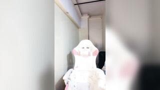 20時間ぶっ通しセックス！ [06：無垢で静かな娘] 巨乳娘とママ、親子でタッグチーム・ファック！ china 1