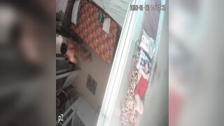 ハッカーたちが、オーラルセックスや射精、その他の特別なサービスを客に提供するマッサージ店や売春宿を密かに撮影している ipcam 03-270426