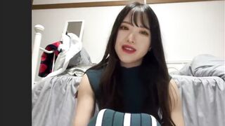 なが～いキュウリでオナる女の子　ZOOM - jvip 01
