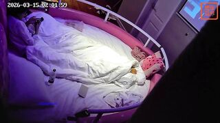 ⭐ホテルの隠しカメラ⭐ だらしない老人が若い女の子の体に悪夢のようなタトゥーを貼り付け、3日間楽しむ。 ipcam 012 070526