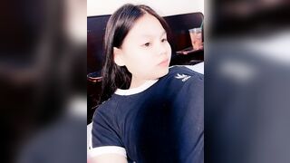 数人の淫乱な女の子たち（4人姉妹）が顔を見せています～複数のパートナーを含むグループでパートナーとセックスしているクローズアップショット china 14-100526