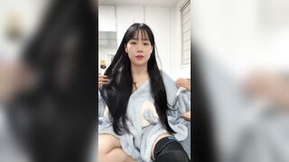 (한국야동) 은하유료방 이불속 자위 korean porn vip