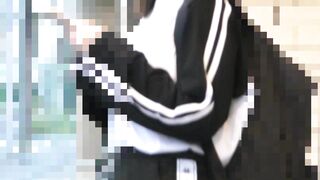 ライブハウス痴漢-欅坂の小-由依クリソツな美尻ミニスカバンギャ-抵抗空しく電マ失禁-口塞ぎバックからイラマぶっかけ-高画質 voyeur jp 01-250526