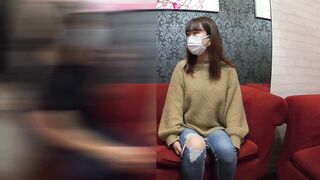 極上体験 おっとりした女子〇生に危険なアルバイト voyeur jp