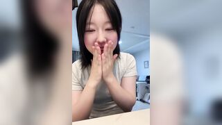 가슴 노출해서 영정당한 여캠 공유기이잉 korean porn vip